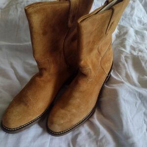 Men's Tan Suede Western Boots - Classic Pull-On Style